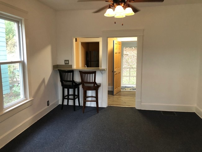 Photo - 137 Grosvenor St