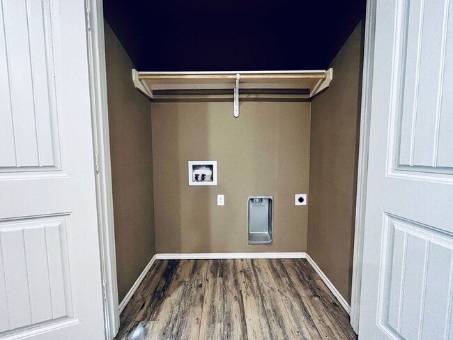 Photo - Charming 3 Bedroom Home