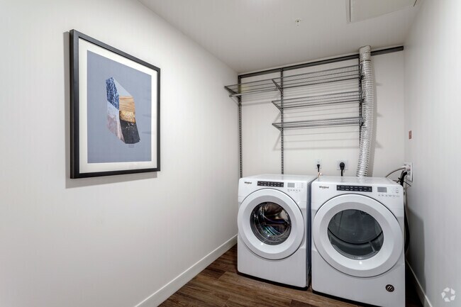 2BR, 2BA - C1