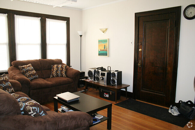 Building Photo - 1941 Grove Ave Unit 4B Rental