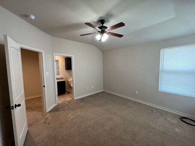 Photo - 7011 Micayla Cv