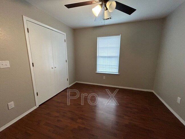 Photo - 1598 Tolleson Loop