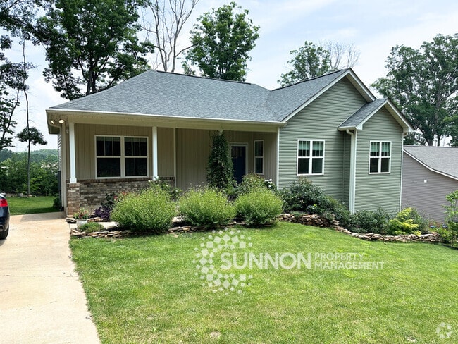 Building Photo - Peaceful 3-Bedroom Retreat with Scenic Vie... Rental