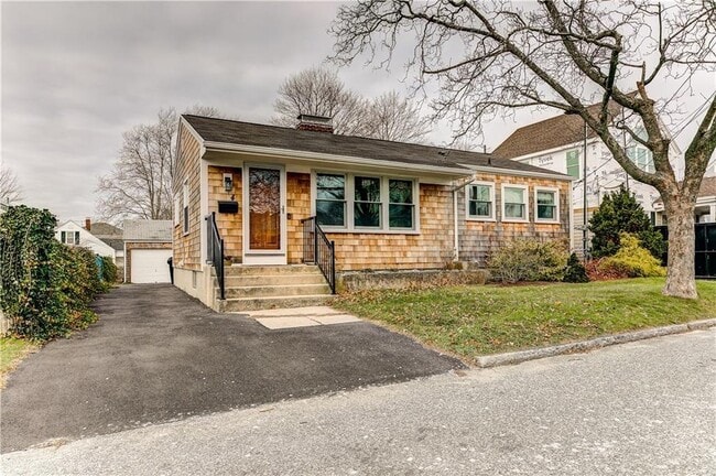 Photo - 4 Sagamore St Casa