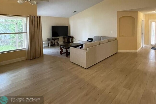 Photo - 2475 NW 186th Ave