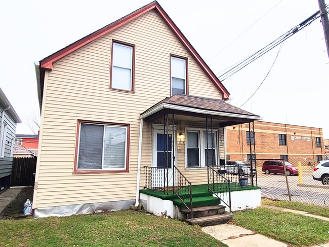 Building Photo - 11326 Saint Aubin St