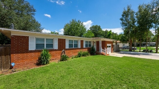 Photo - 3219 Fruitwood Ln