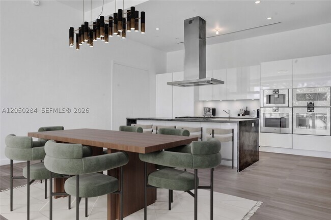 Photo - 4701 Meridian Ave Unit 214