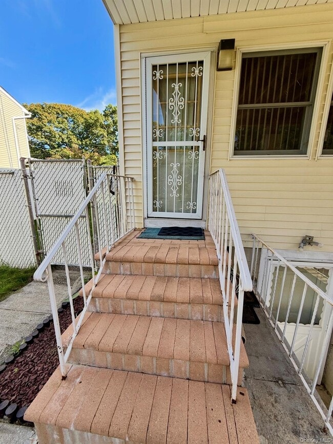 Building Photo - 180 Avenue B Unit 2