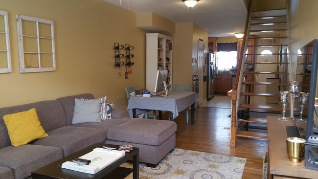 Photo - 241 S Robinson St