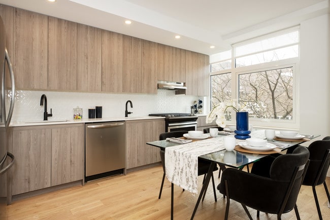 Building Photo - The Vitagraph Rental