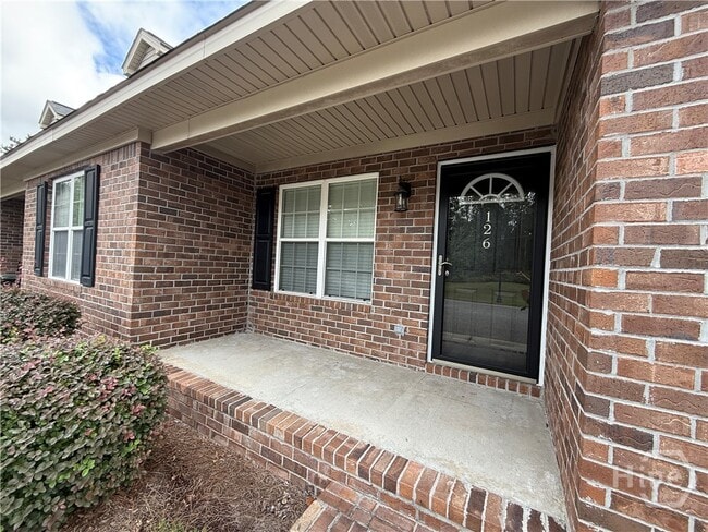 Photo - 126 Lakeview Commons Dr