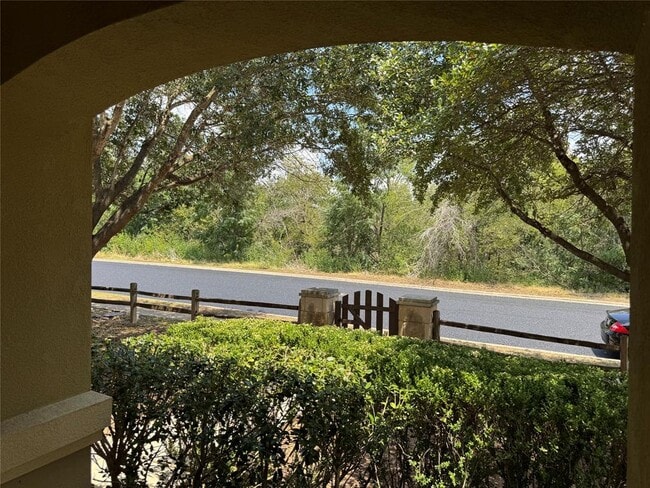 Photo - 5609 Viewpoint Dr