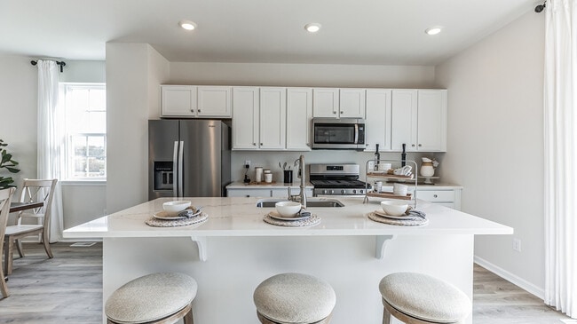 Photo - 228 Macoun Way
