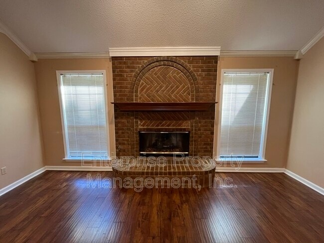 Photo - 384 Walnut Trace Dr