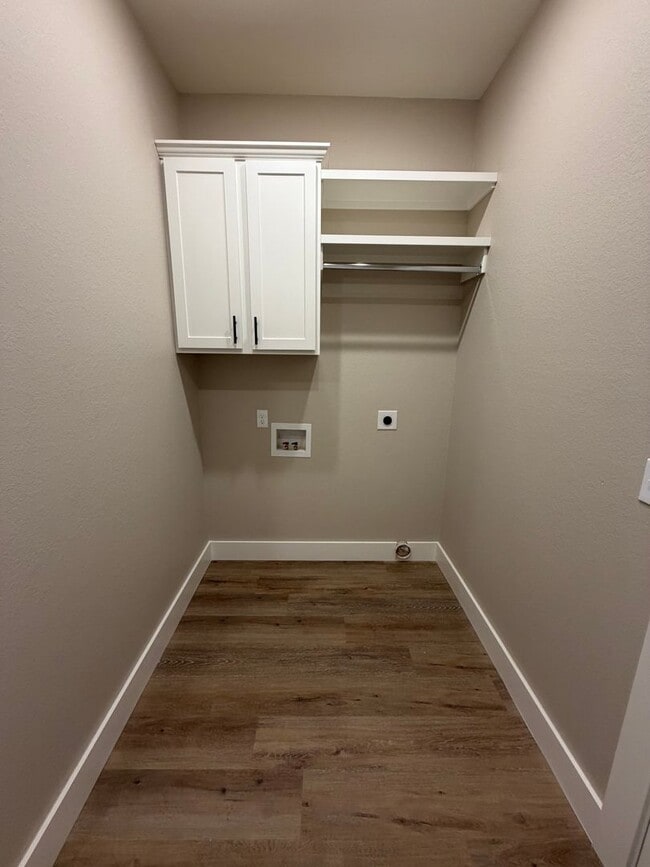 Photo - 3 Bed | 2 Bath House | Fridge will be add upon move in.