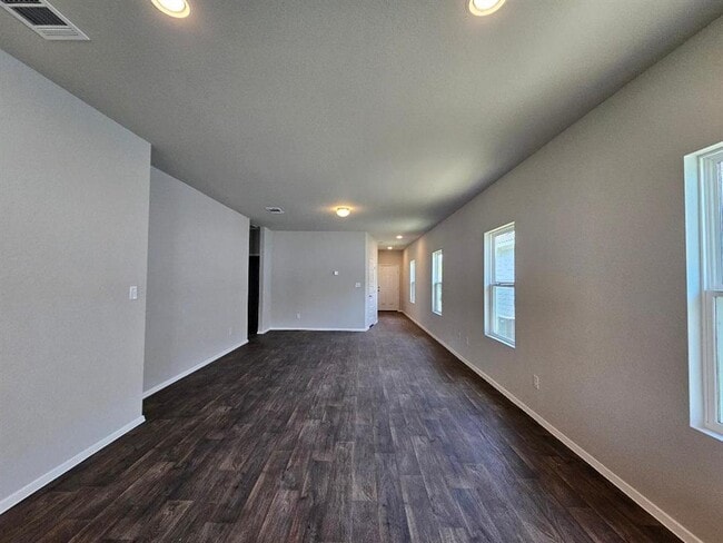 Photo - 110 Bluestem Dr