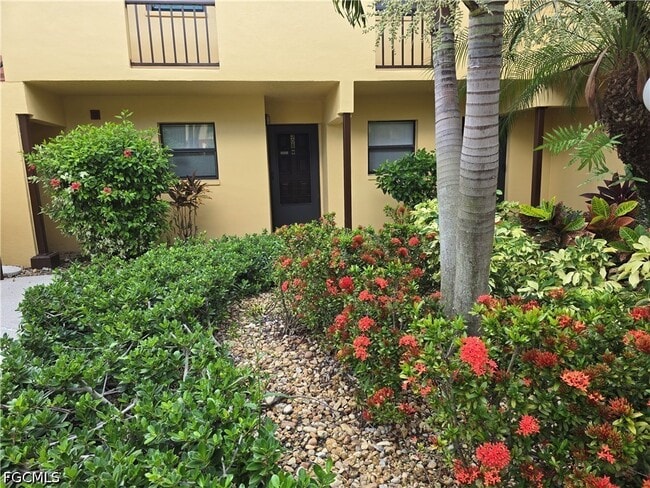 Building Photo - 6116 Whiskey Creek Dr Unit 306