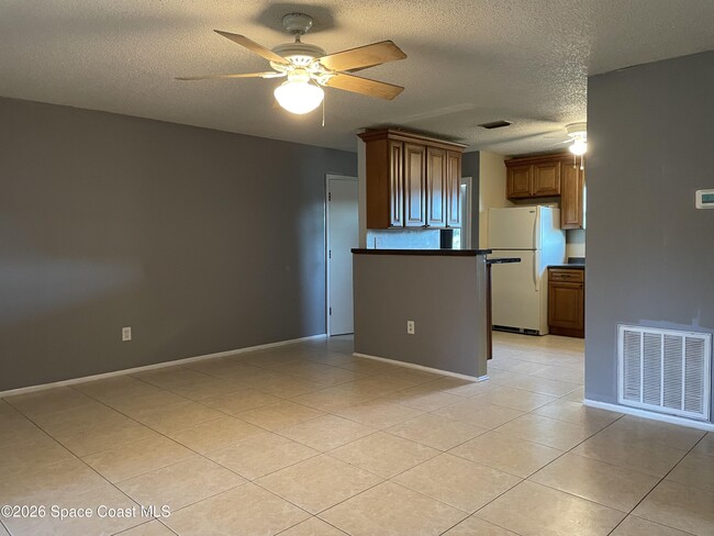 Photo - 890 Serenade St NW