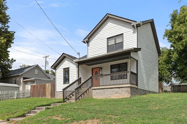 Building Photo - 1006 10th Ave N Rental