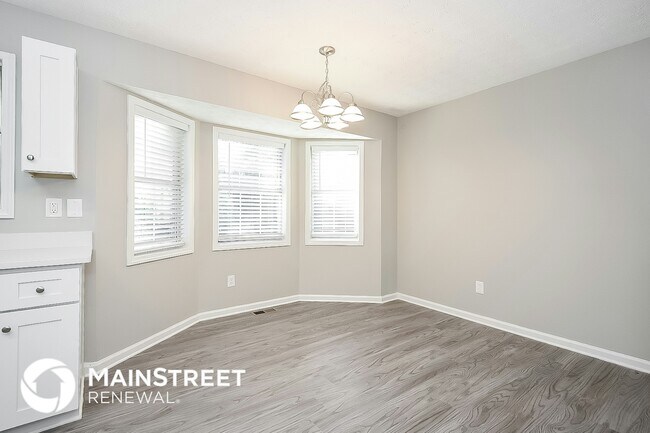 Photo - 2422 Range Heights Terrace