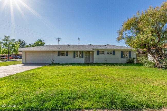 Building Photo - 5306 N 8th Ave