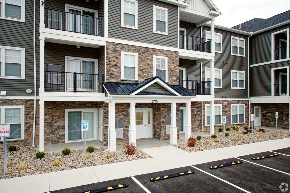 Photo - 2715 Manitou Rd