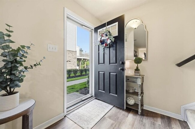 Photo - 601 Pointe View Dr