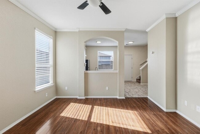 Photo - 14408 Charles Dickens Dr Unidad A