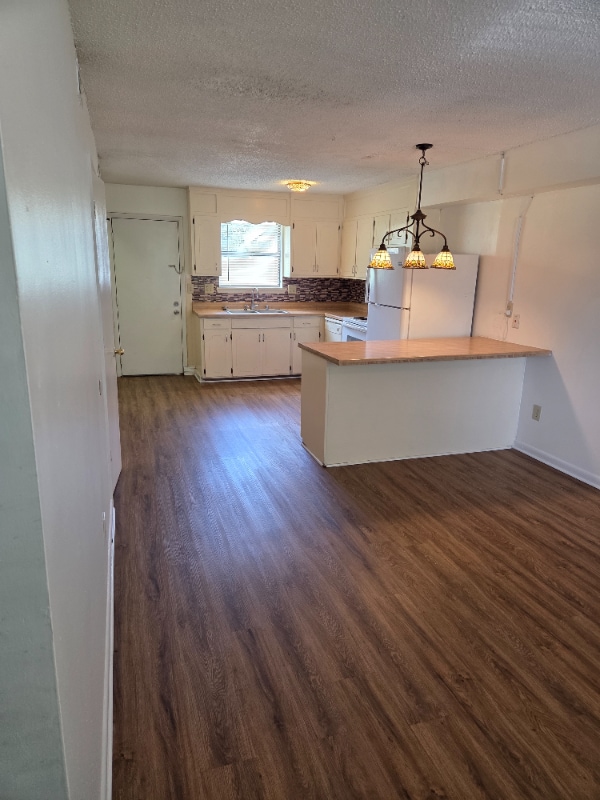 Photo - 1511 Medland Rd NW