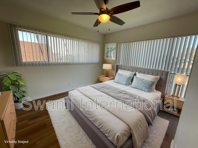 Photo - 860 W 50th Pl Unidad #2