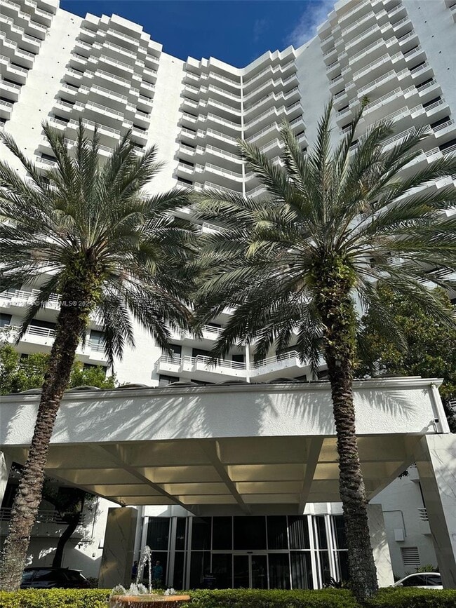 Building Photo - 3300 NE 192 St Unit 414 Rental