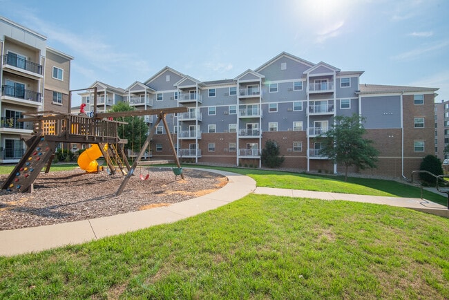 Washington Village East Apartments - Washington Village East Apartments