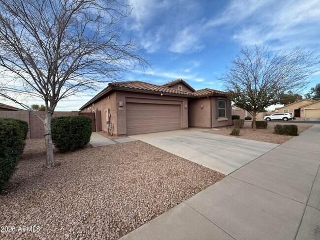2372 E Dust Devil Dr