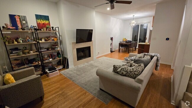 Building Photo - 1733 W Crystal St Rental