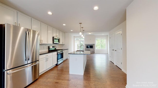 Photo - 2731 Bristol Rdg Dr