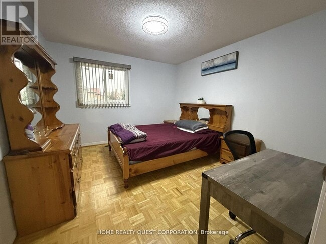 Photo - 1722 Princelea Pl