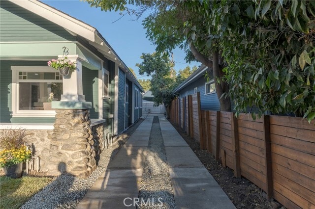 Photo - 1322 N June St