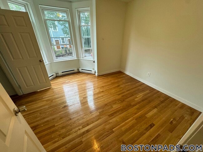 Photo - 506 E Broadway Unit 4