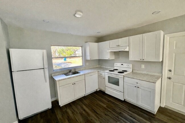 Photo - HUGE Ridge Manor/Dade City 3BR/2BA Home with Wide Open Floor Plan!!!