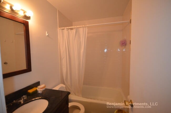 Photo - 776 Columbus Ave Unidad 5