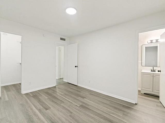 Photo - 905 Hawthorne Dr