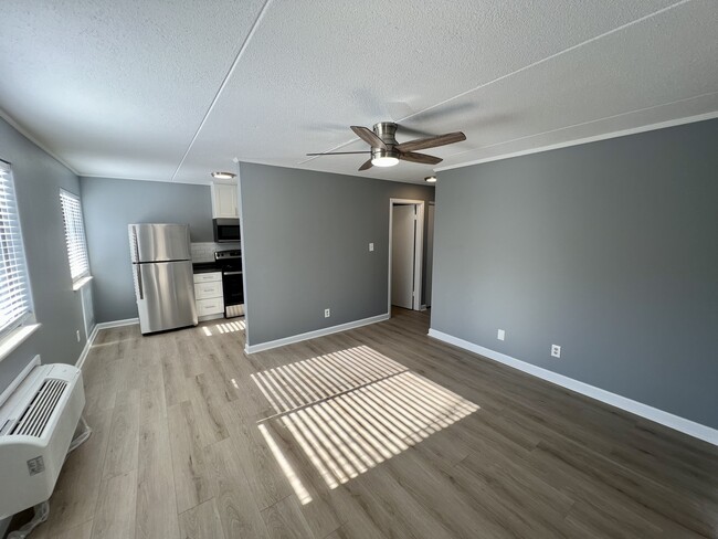 Building Photo - 2718 Painter Ave Unit C108