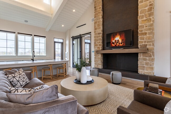 Clubhouse - Trophy Oak