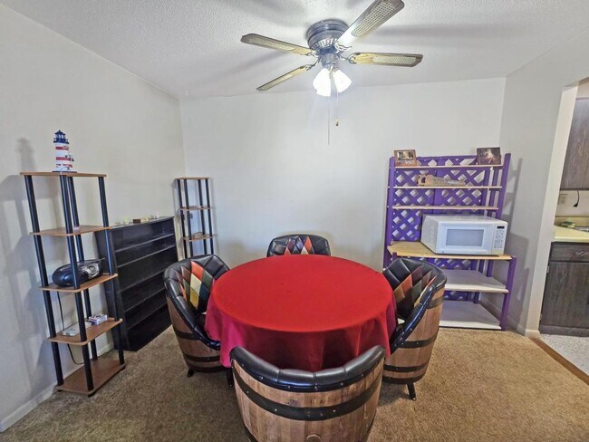 Photo - 3201 Emerson St