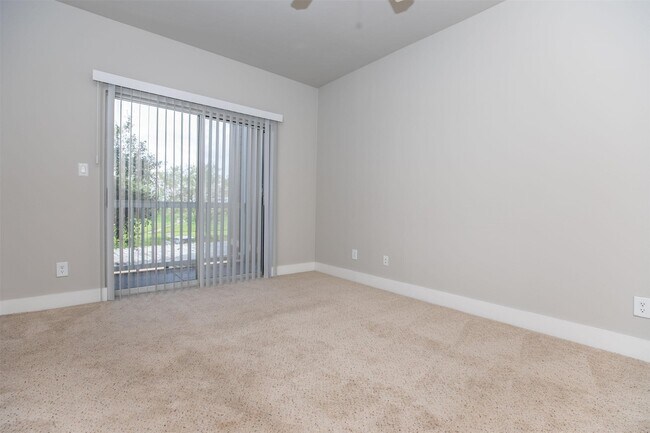 Photo - 19100 Glenwest Dr Unidad 321