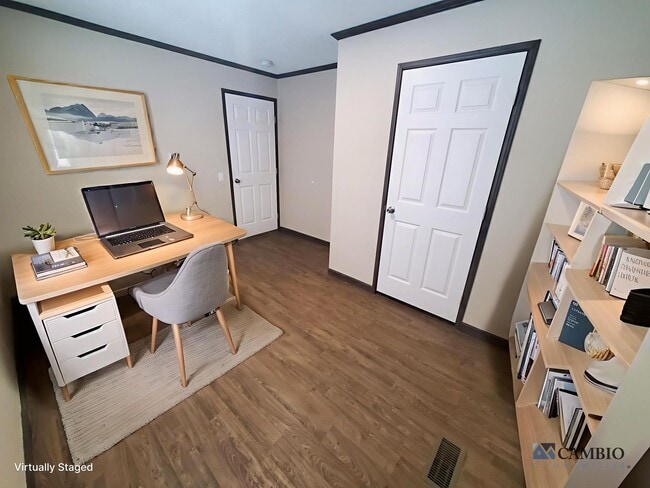 Photo - 6 Swallow Ct