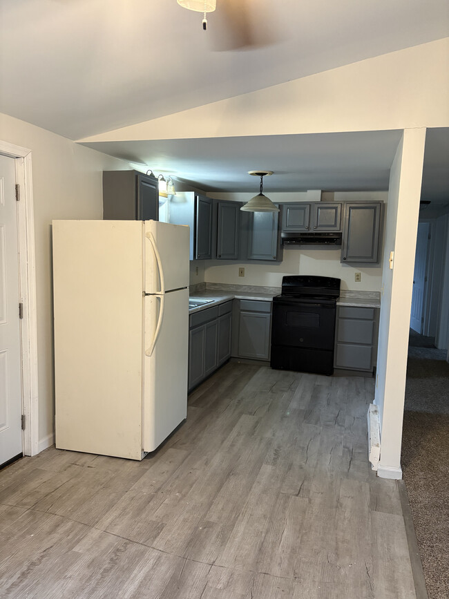 Photo - 4161 Romeo Rd