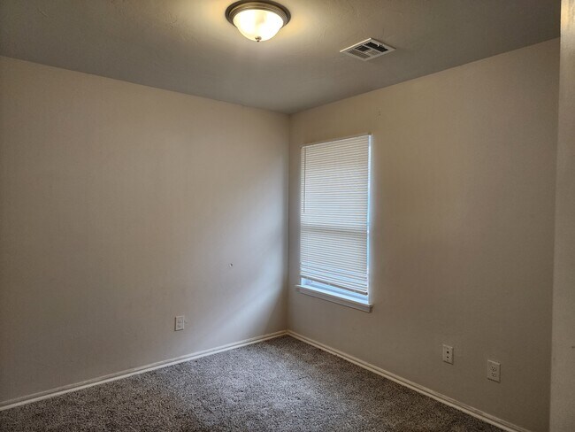 Photo - 4617 Emerald Knoll Rd