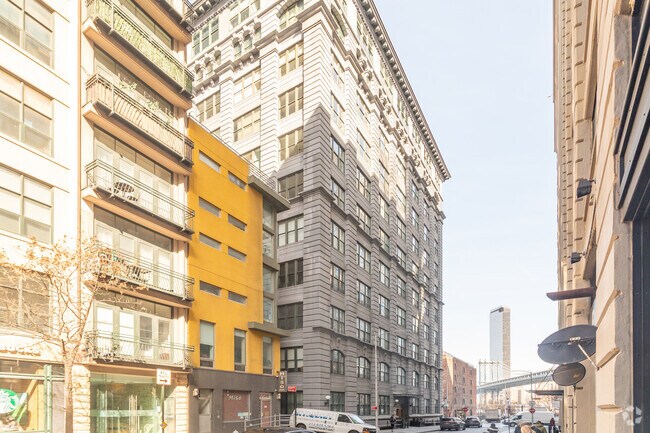 Photo - Sweeney Building